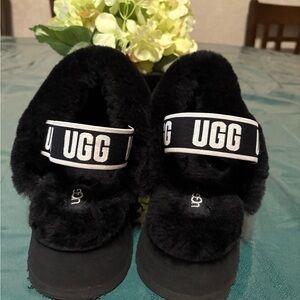 UGG Black Fluffy Platform Slides